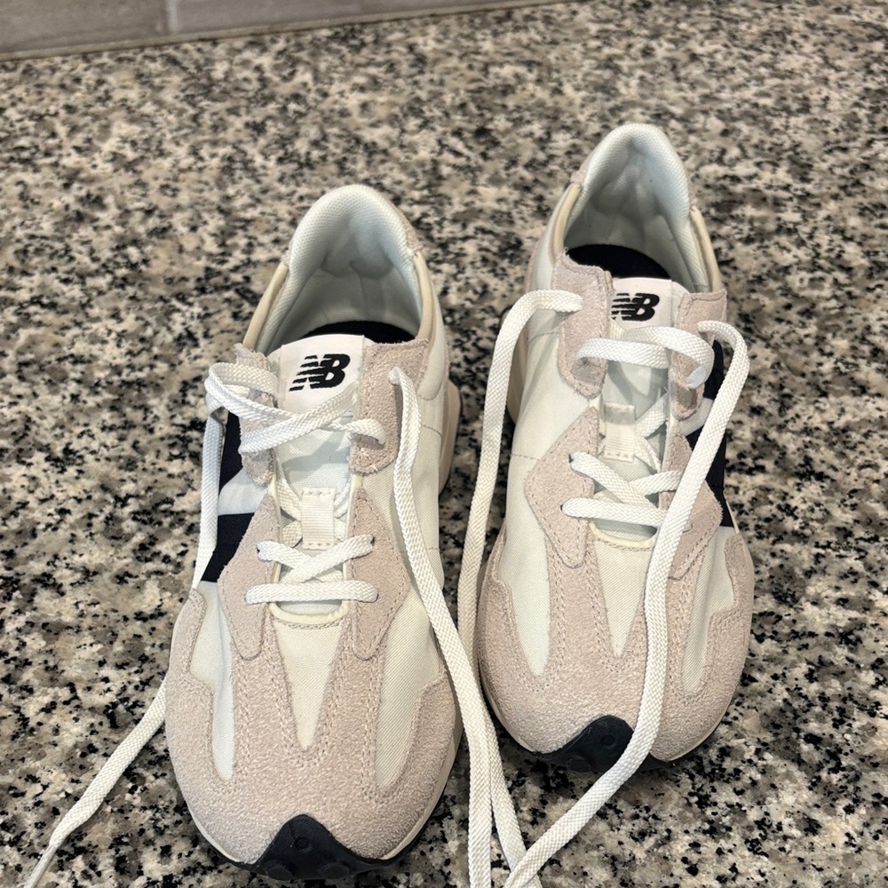 New Balance kids Beige and White Sneakers